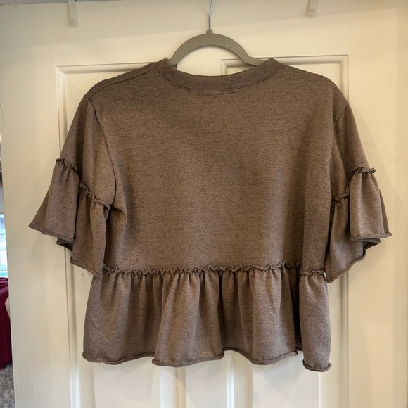 Chic Brown Ruffle Sleeve Crop Top - Picture 2 of 4